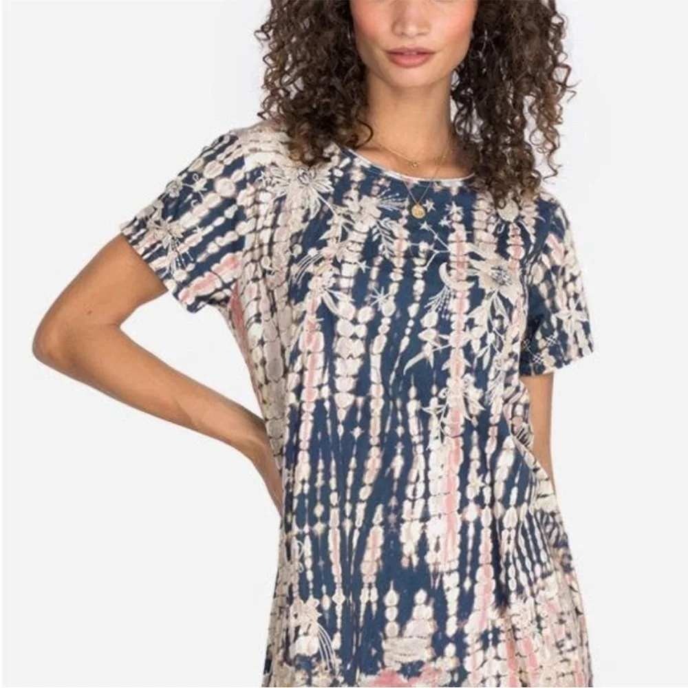 Johnny Was Tunic Top Medium Blue Tie Dye Embroidered Floral Stars Boho - Picture 11 of 11